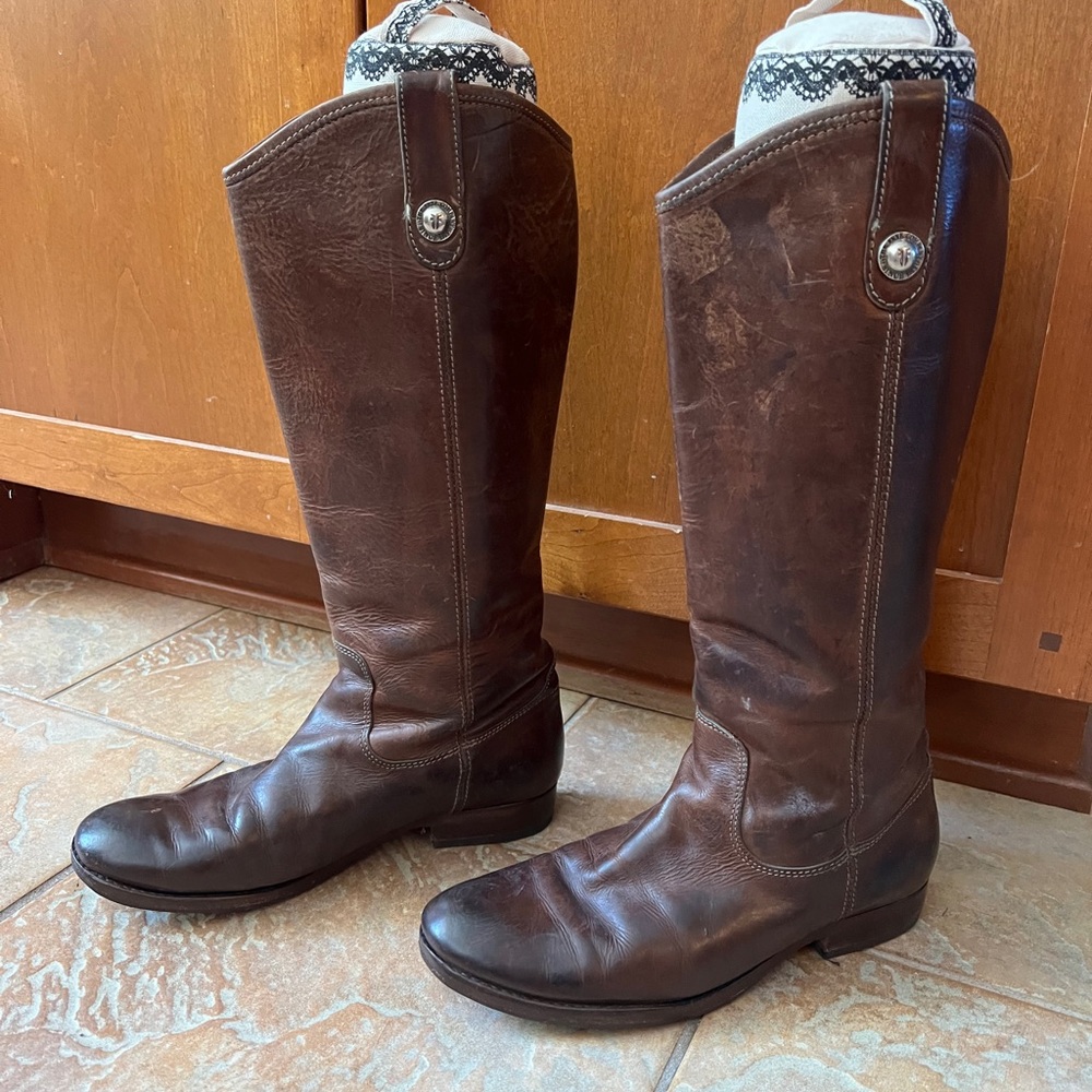 Frye Melissa Button Boot - Picture 4 of 6